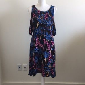 Floral dress with cut out shoulders